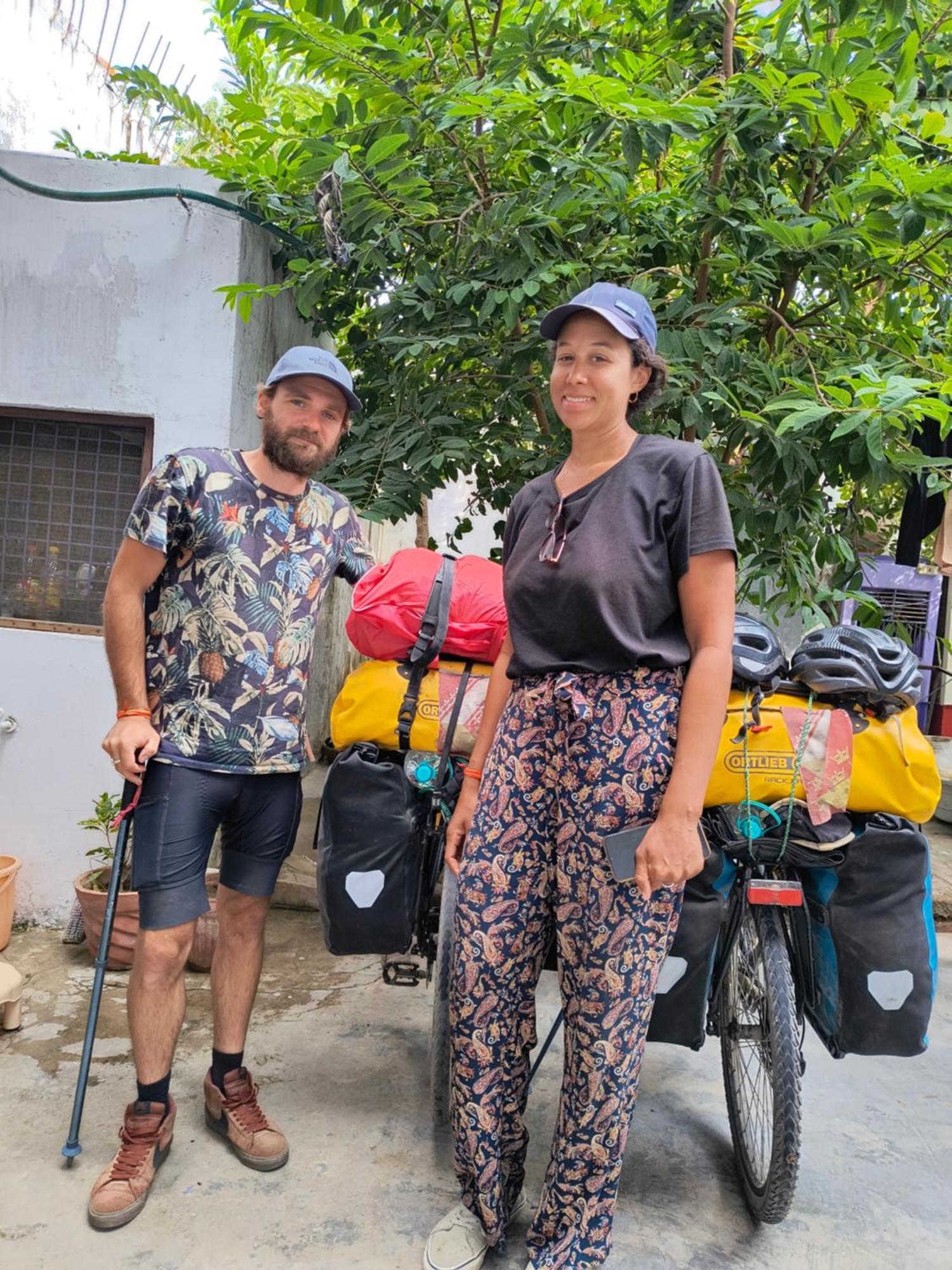 Holiday Home Stay 카주라호 외부 사진